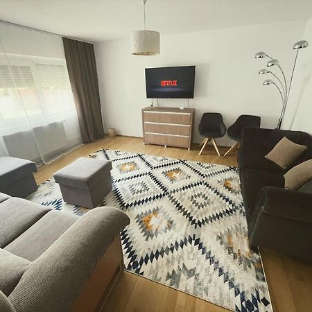 Modern Apartment With Self Check-In Τιμισοάρα Εξωτερικό φωτογραφία