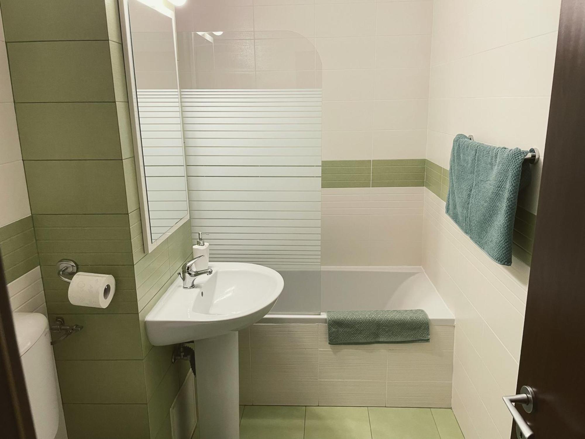 Modern Apartment With Self Check-In Τιμισοάρα Εξωτερικό φωτογραφία